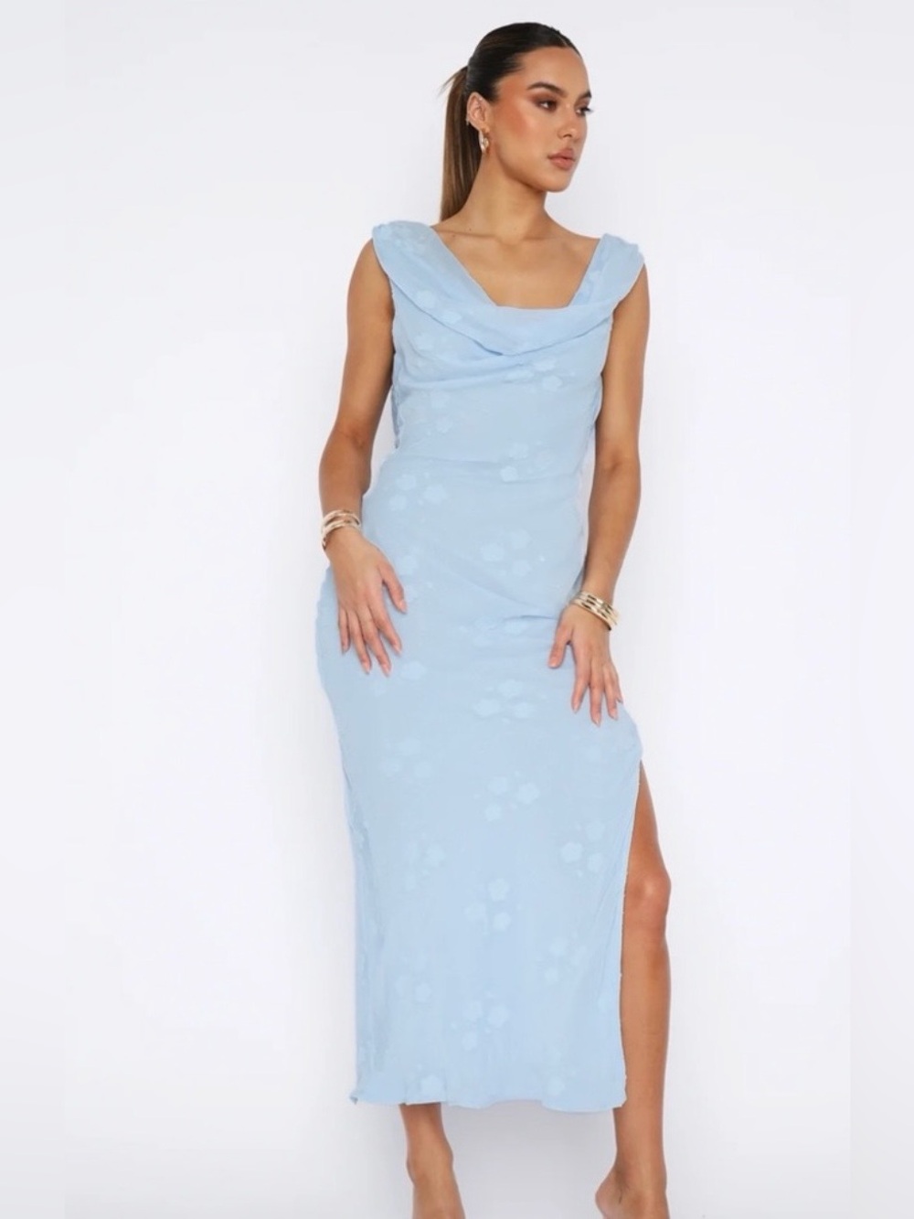 NWT! White Fox This is the Year Blue
Maxi Dress Medium Floral Wedding Bridal - Picture 2 of 7